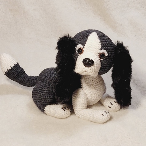 Leżący pies spaniel - szydełkowy wzór PDF +filmy