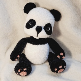 Panda z ruchomą głową (33 cm) - Wzór szydełkowy PDF